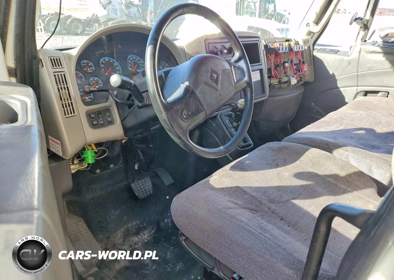 2017 International 4300 Box Truck VIN:1HTMMMMLXHH694259 - 8