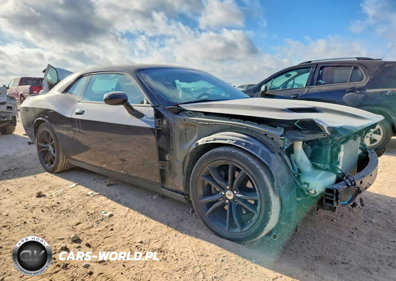 2017 Dodge Challenger Sxt VIN:2C3CDZAG8HH519357 - 4