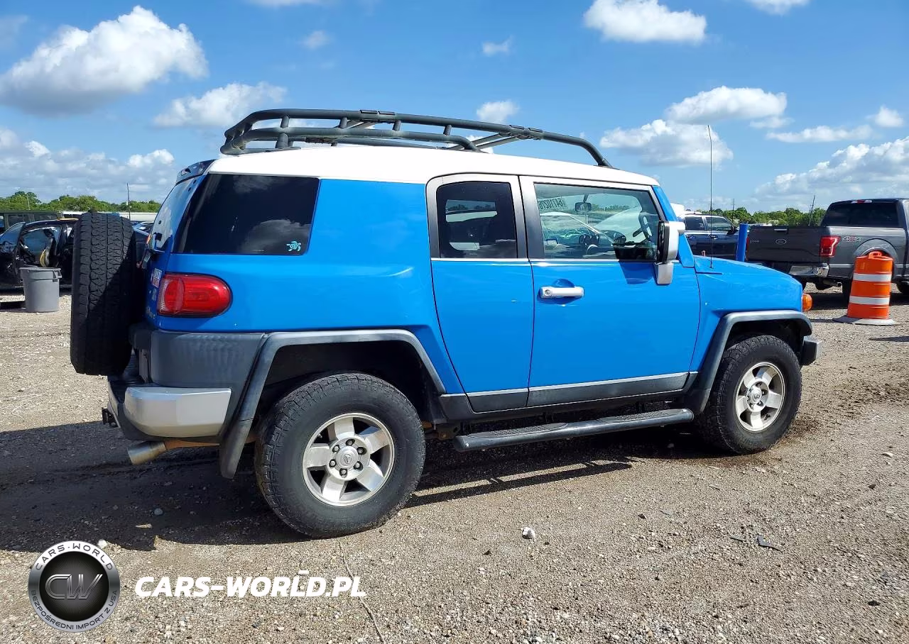 2008 Toyota Fj Cruiser Base VIN:JTEBU11F480105136 - 3