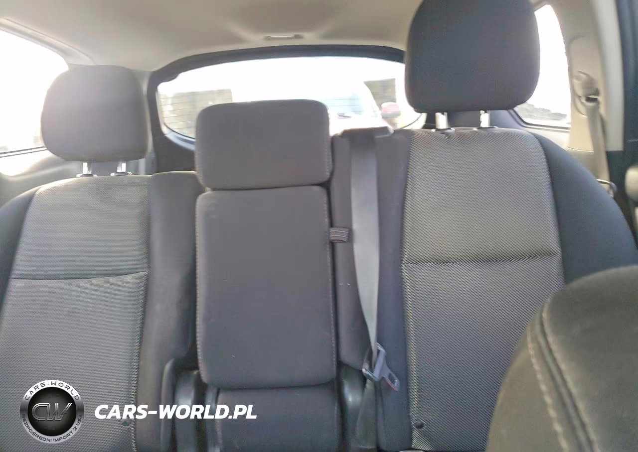 2019 Nissan Pathfinder S VIN:5N1DR2MM8KC588467 - 10