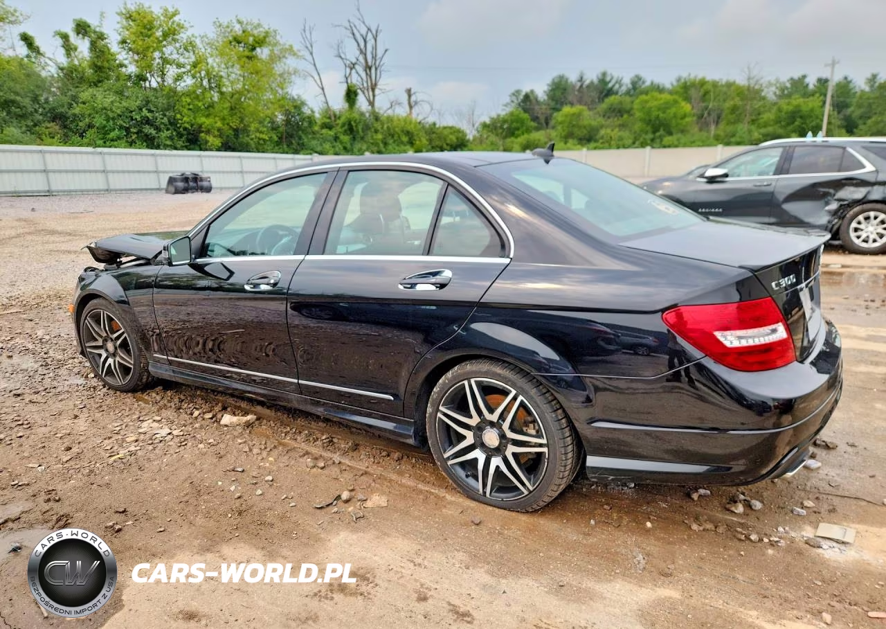 2014 Mercedes-Benz C 300 4Matic VIN:WDDGF8AB4EA954012 - 2