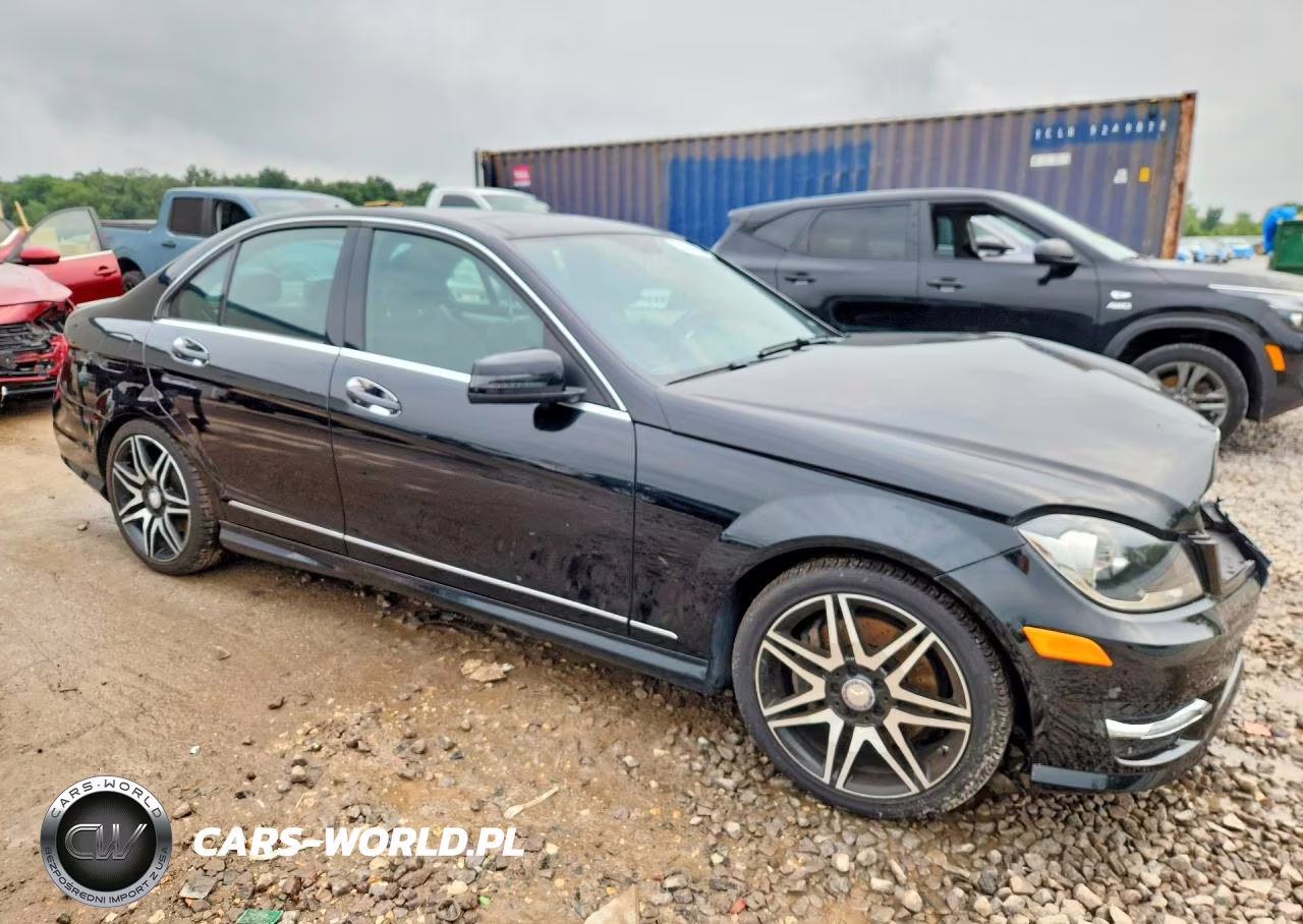 2014 Mercedes-Benz C 300 4Matic VIN:WDDGF8AB4EA954012 - 4