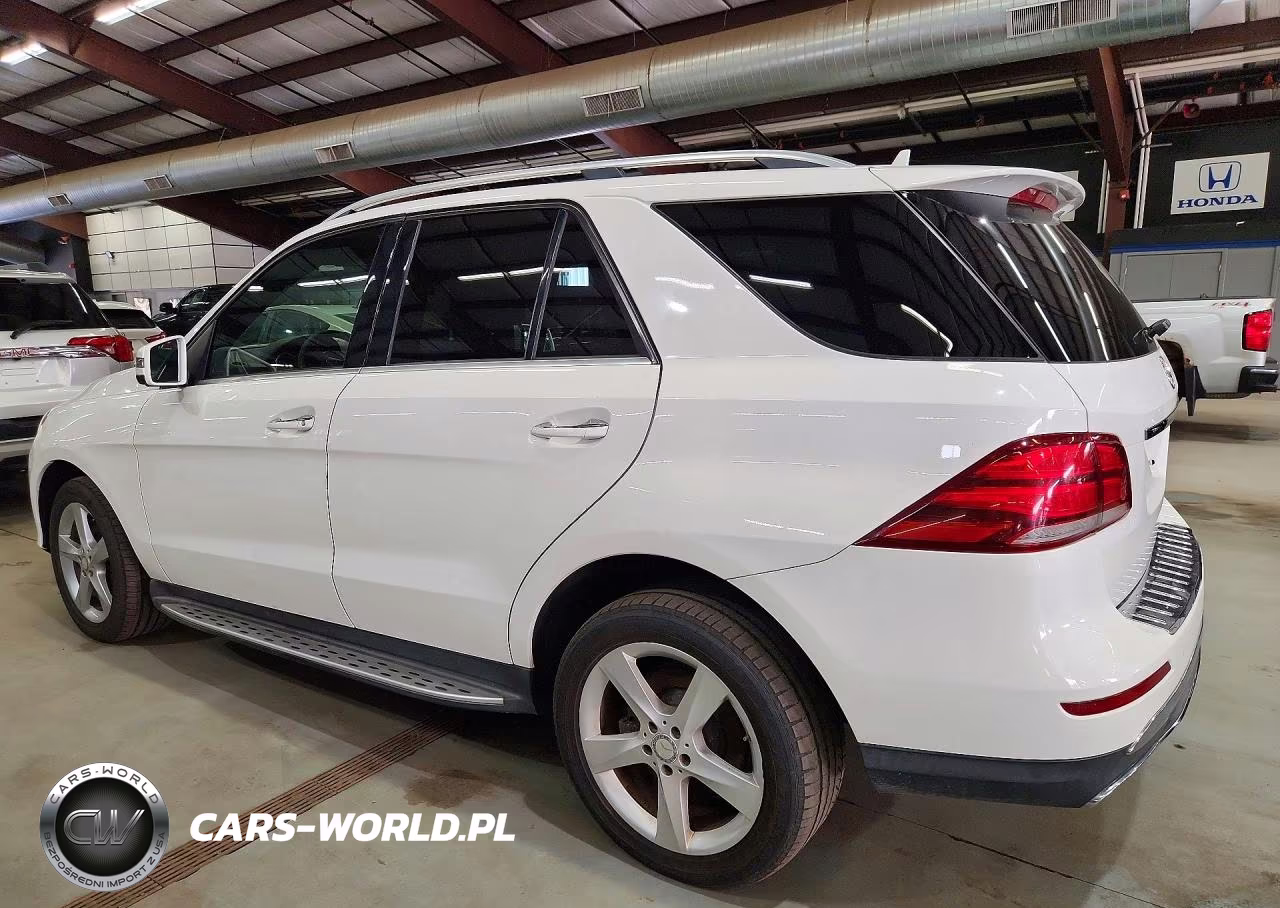 2016 Mercedes-Benz Gle 300D 4Matic VIN:4JGDA0EB2GA725978 - 2