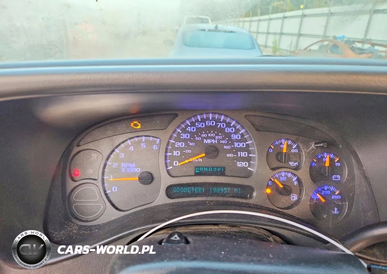 2003 Chevrolet Tahoe K1500 VIN:1GNEK13Z73J122456 - 9