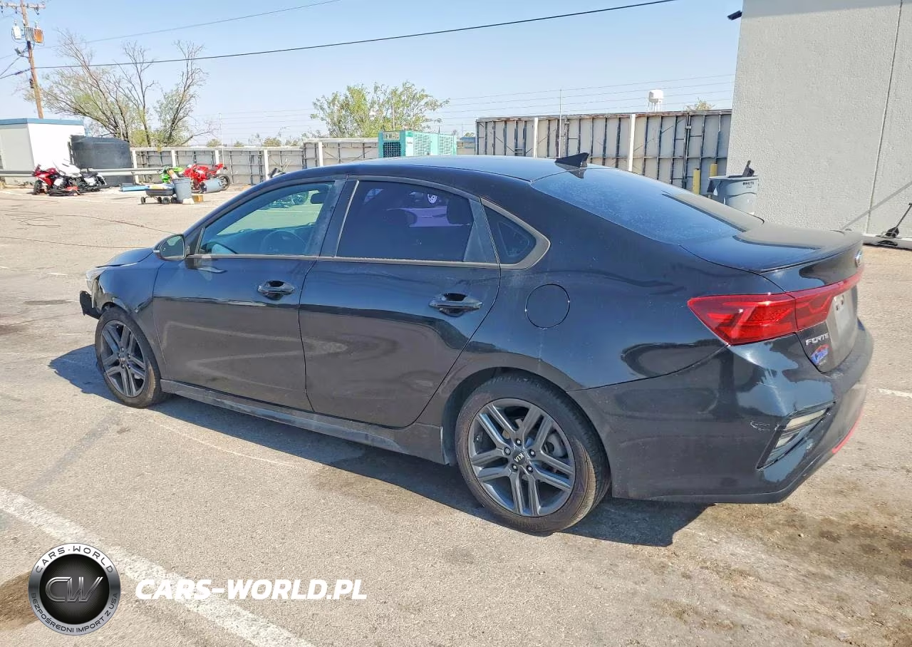 2020 Kia Forte Gt Line VIN:3KPF34AD4LE250136 - 2