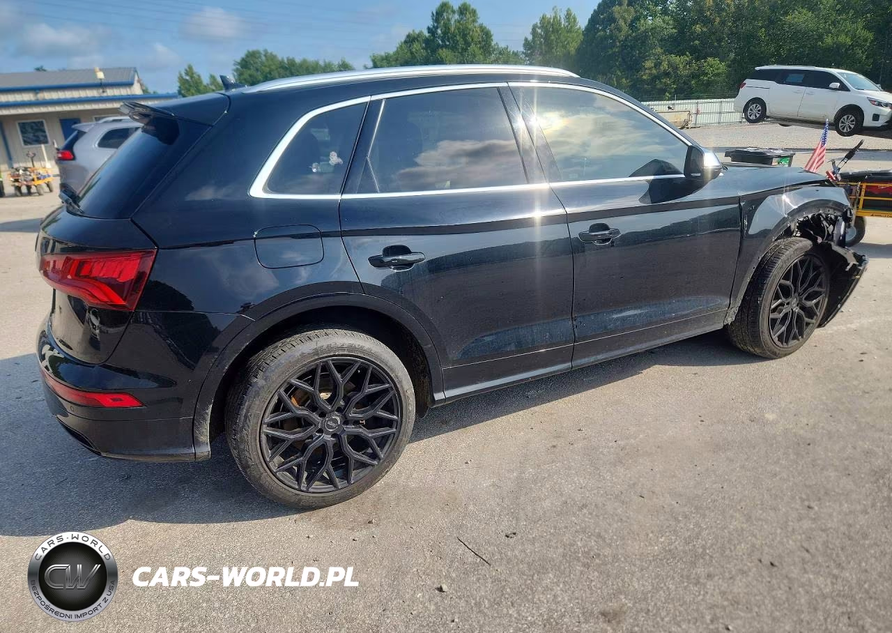 2018 Audi Sq5 Premium Plus VIN:WA1A4AFY6J2021673 - 3