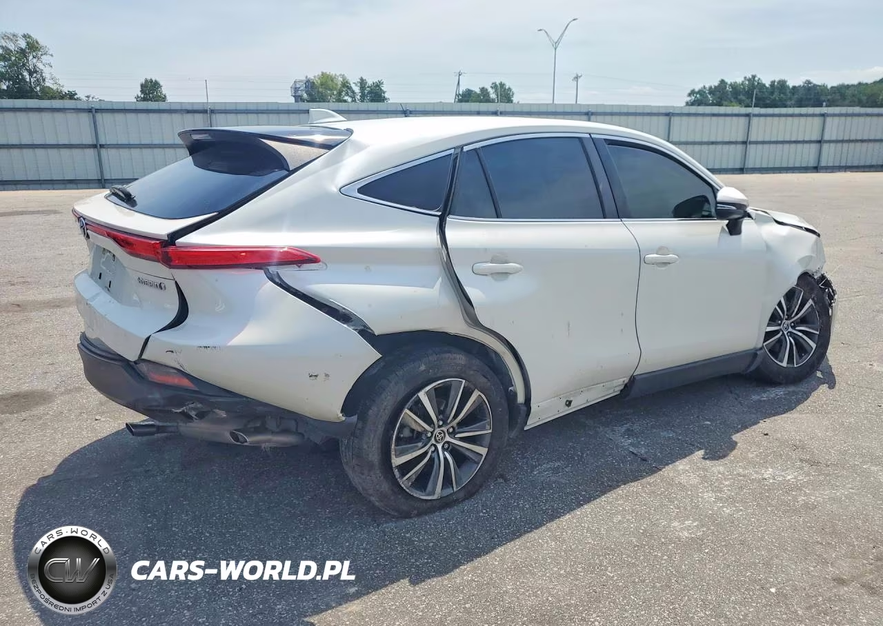 2022 Toyota Venza Le VIN:JTEAAAAH6NJ090313 - 3