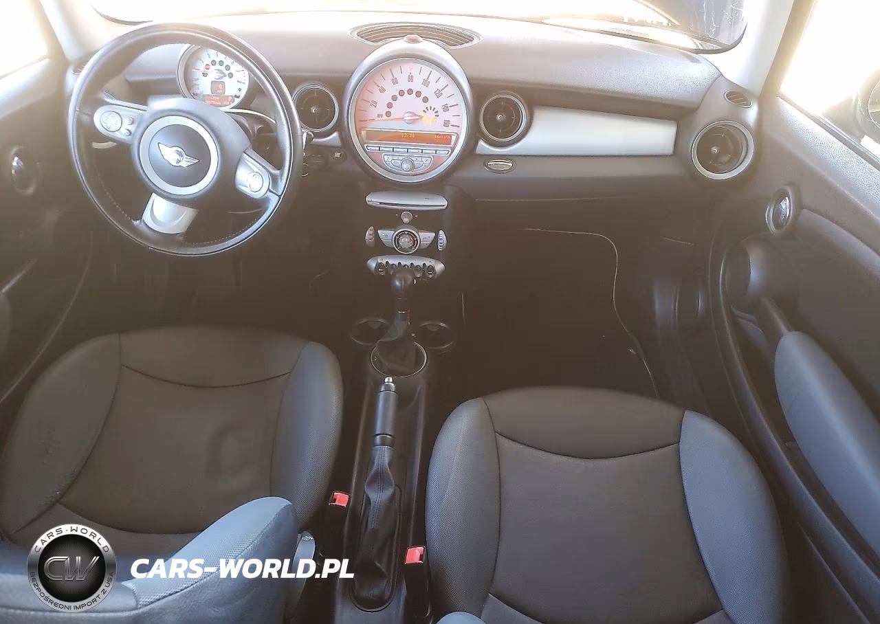 2010 Mini Cooper VIN:WMWMF3C51ATZ66394 - 8