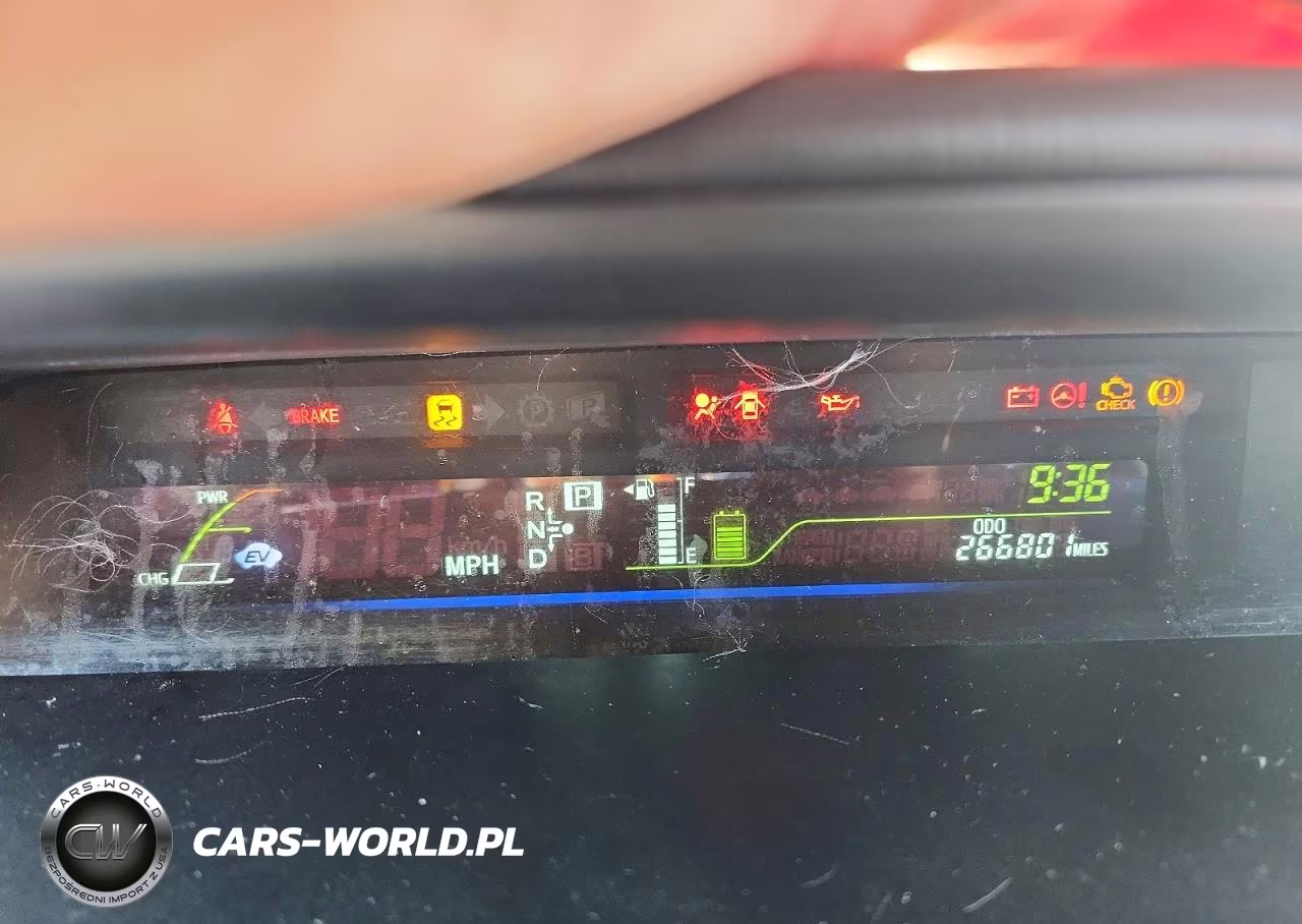 2012 Toyota Prius V Three VIN:JTDZN3EU8C3029769 - 9