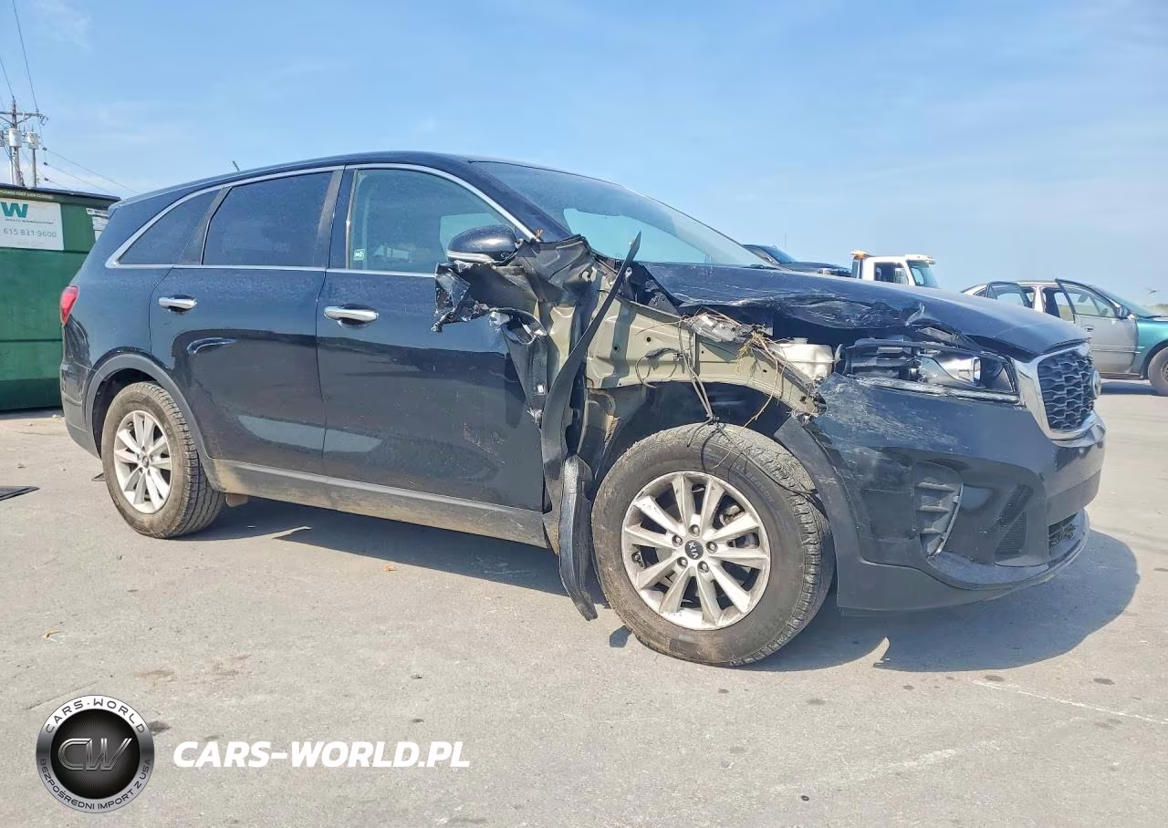 2019 Kia Sorento L VIN:5XYPG4A35KG586928 - 4