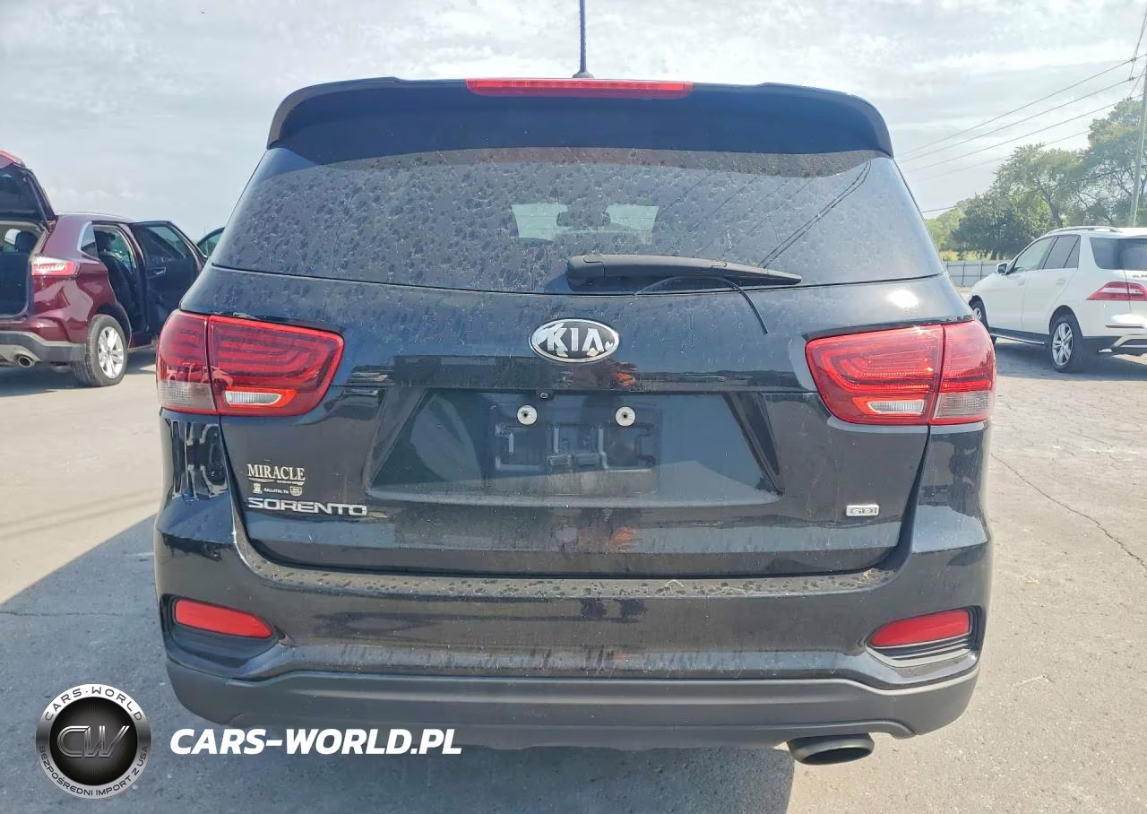 2019 Kia Sorento L VIN:5XYPG4A35KG586928 - 6