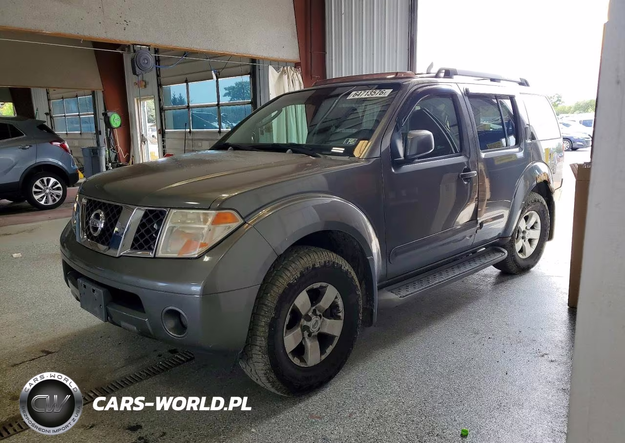 2005 Nissan Pathfinder Xe