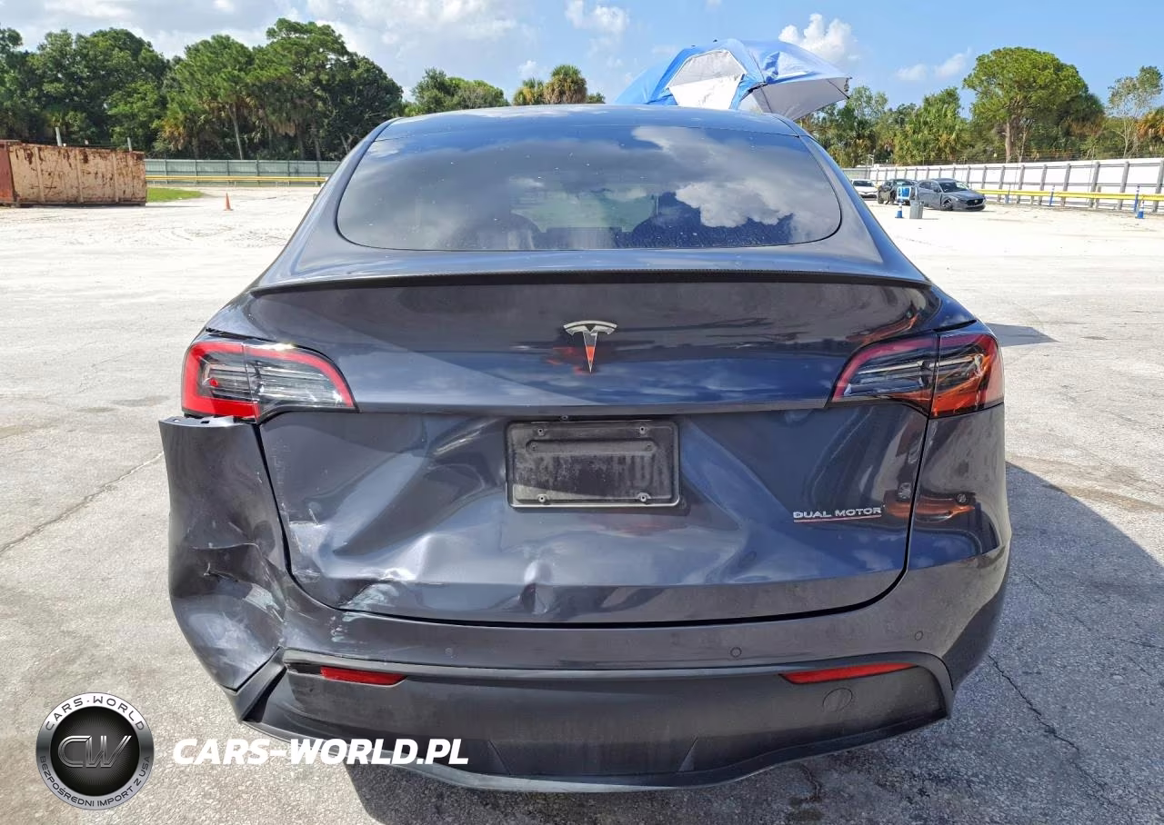 2021 Tesla Model Y VIN:5YJYGDEF9MF261704 - 6