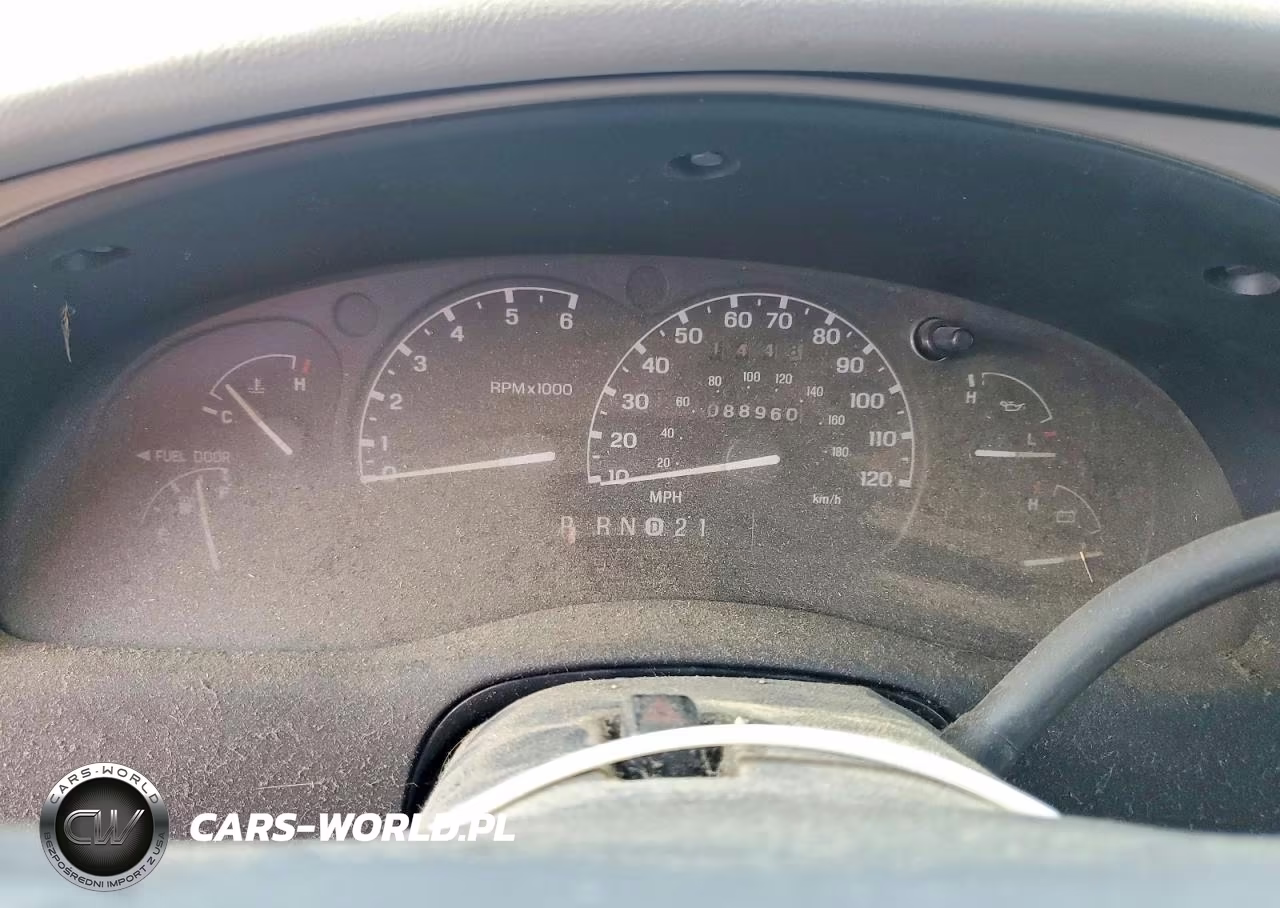 2000 Ford Explorer Xlt VIN:1FMZU63E8YUB38827 - 10
