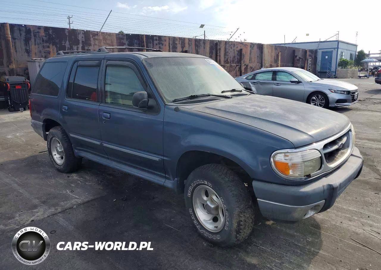 2000 Ford Explorer Xlt VIN:1FMZU63E8YUB38827 - 4