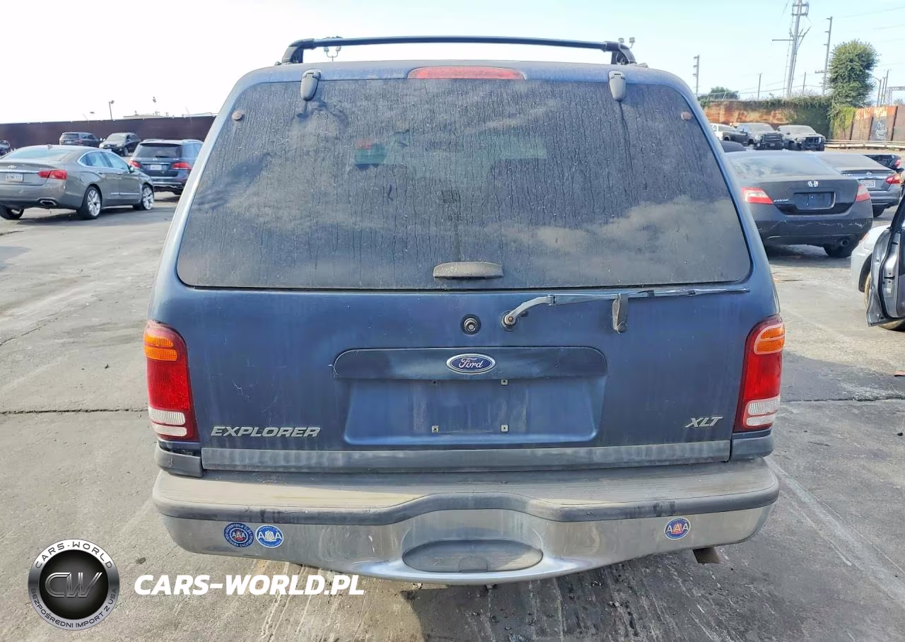 2000 Ford Explorer Xlt VIN:1FMZU63E8YUB38827 - 6