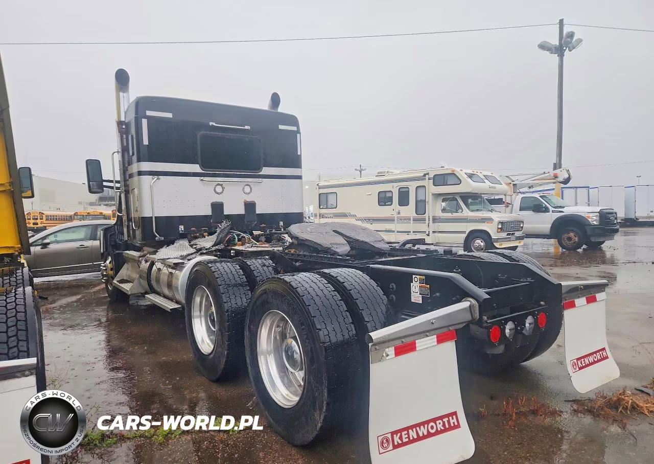 2025 Kenworth T680 Semi Truck VIN:1XKYDP9X5SJ132561 - 2
