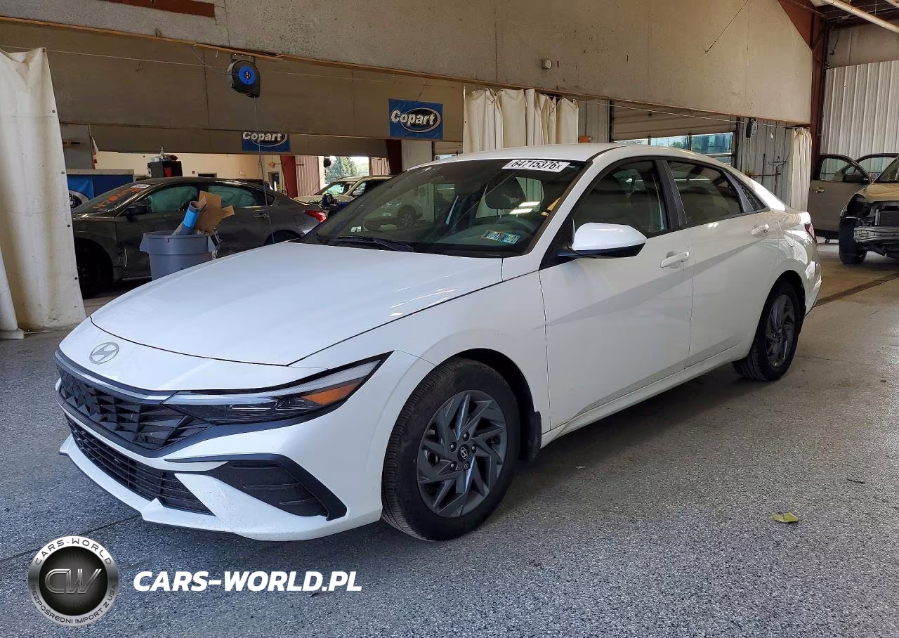 2024 Hyundai Elantra Sel – zdjęcie 1 z 12