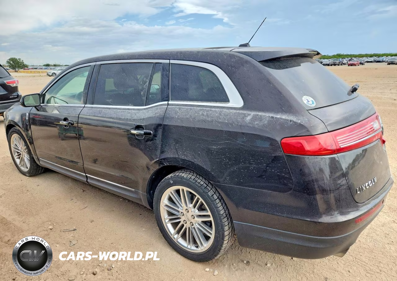2013 Lincoln Mkt VIN:2LMHJ5AT8DBL58926 - 2