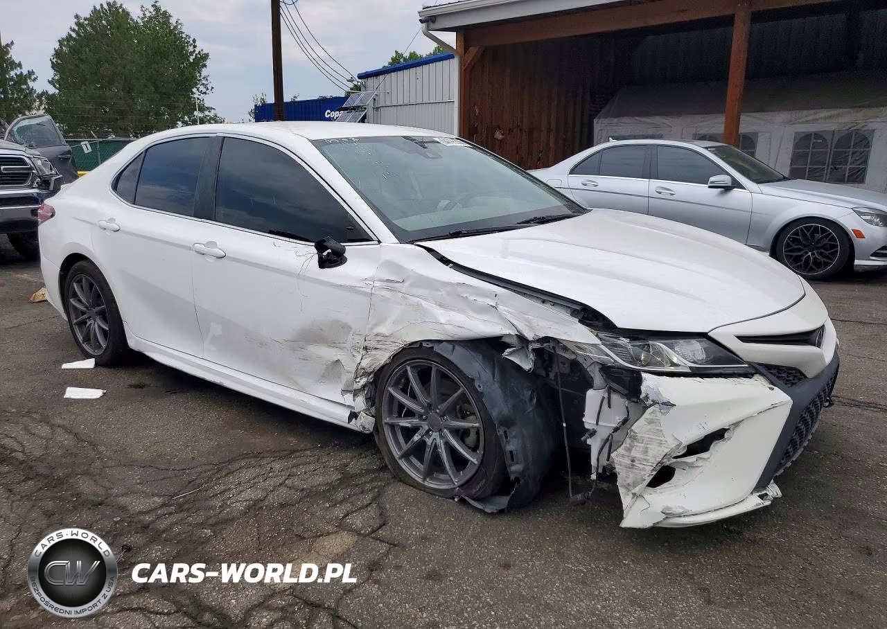2020 Toyota Camry Se VIN:4T1G11AK9LU358126 - 4