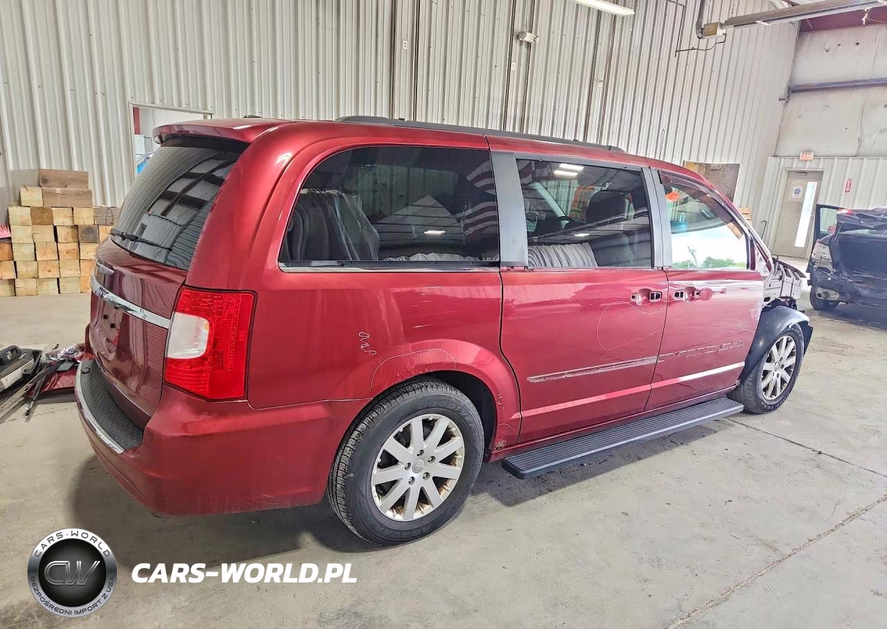 2013 Chrysler Town & Country Touring VIN:2C4RC1BG0DR645869 - 3