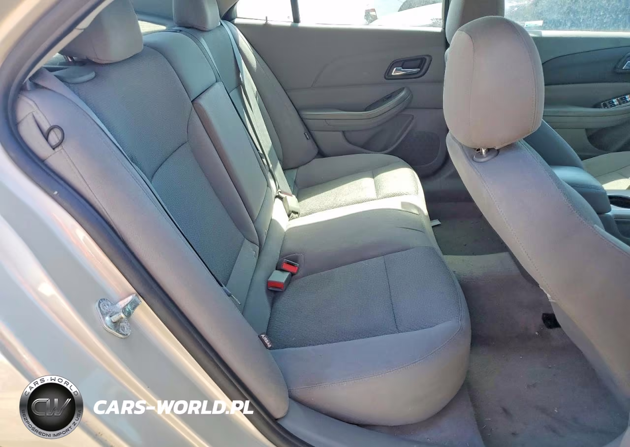 2013 Chevrolet Malibu Ls VIN:1G11B5SAXDF352855 - 10
