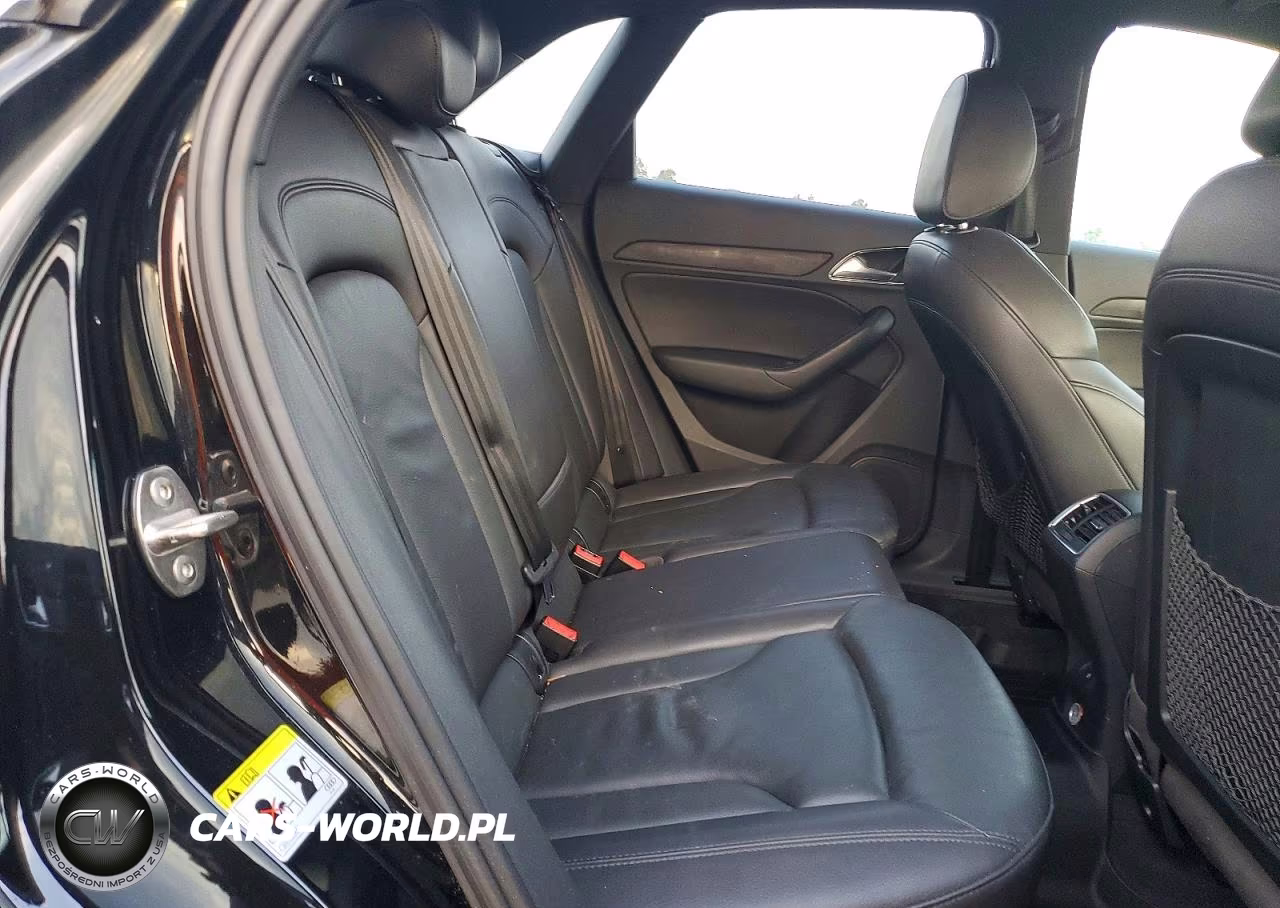 2015 Audi Q3 Premium Plus VIN:WA1EFCFS8FR004696 - 11