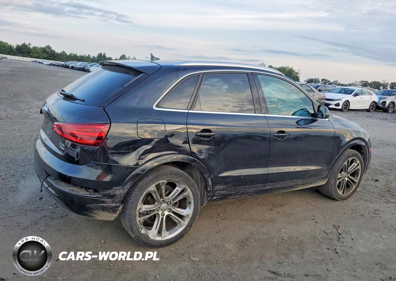 2015 Audi Q3 Premium Plus VIN:WA1EFCFS8FR004696 - 3