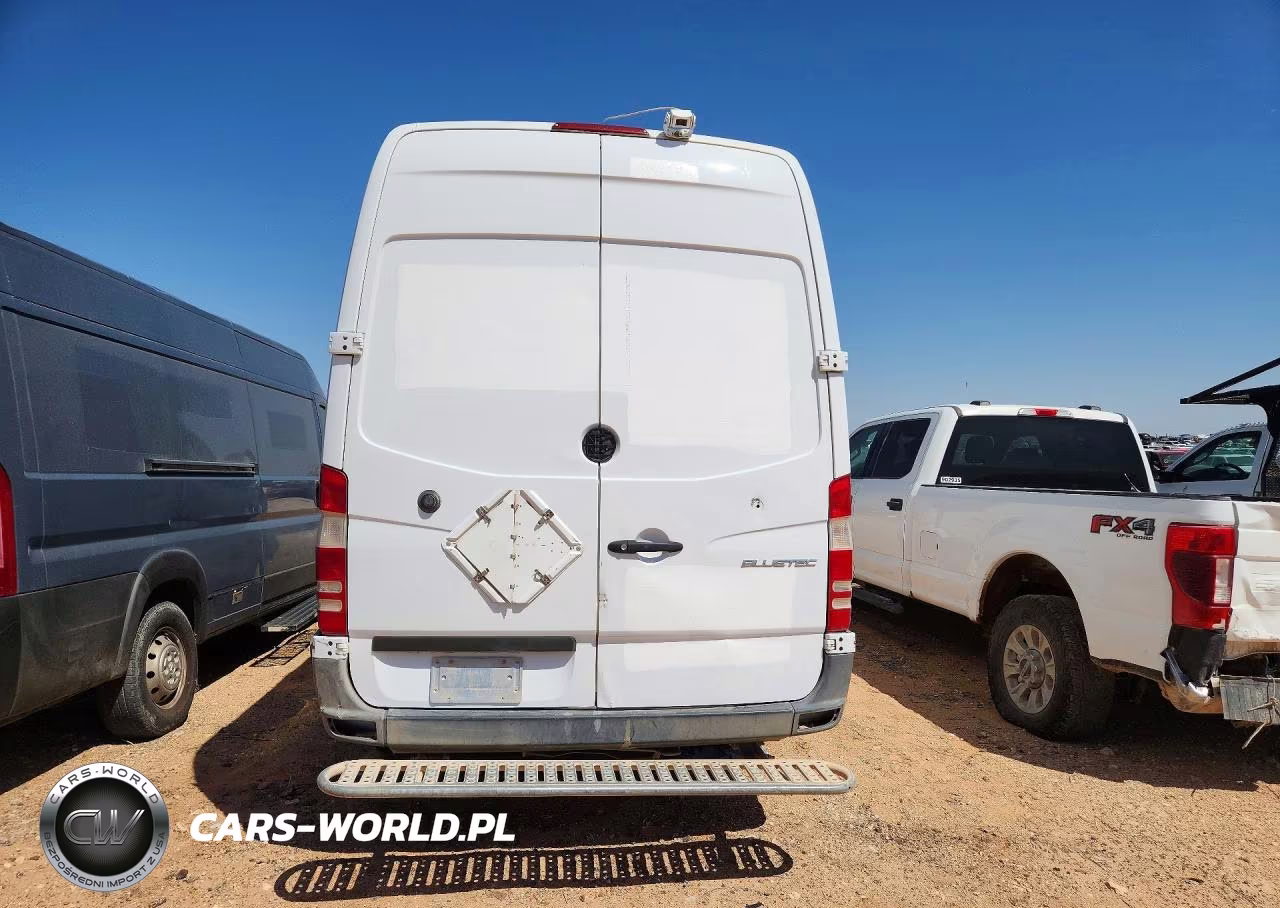 2015 Mercedes-Benz Sprinter 2500 Delivery Van VIN:WD3PE8DBXFP136964 - 6