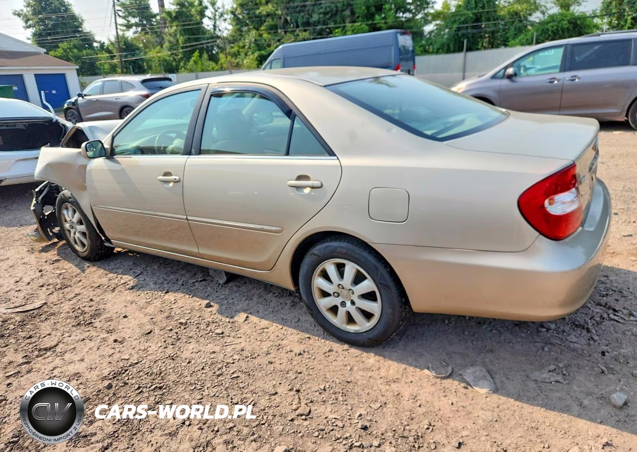 2004 Toyota Camry Xle VIN:4T1BE30K84U332520 - 2