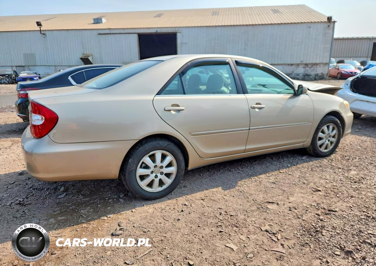 2004 Toyota Camry Xle VIN:4T1BE30K84U332520 - 3