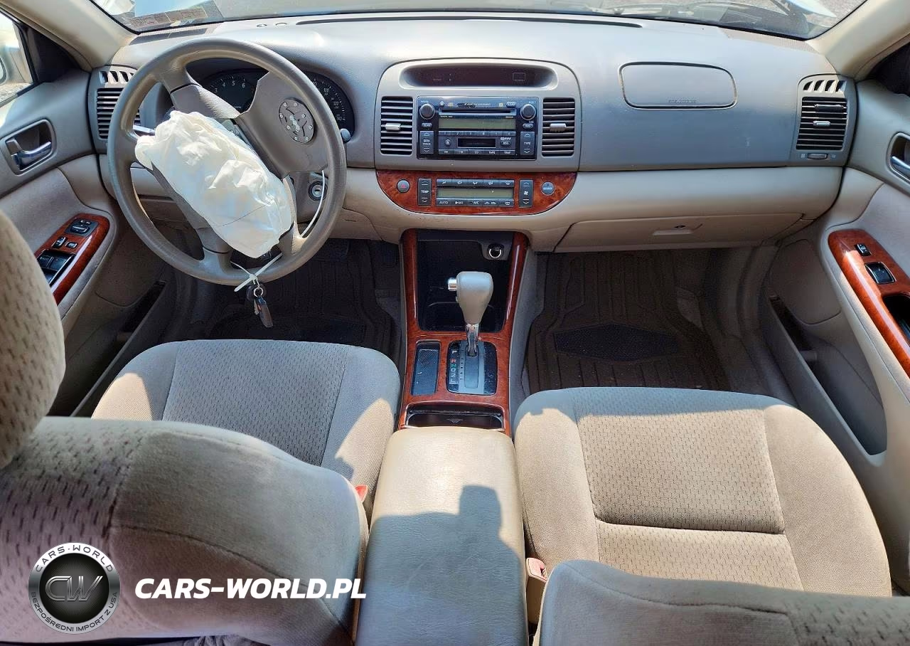2004 Toyota Camry Xle VIN:4T1BE30K84U332520 - 8