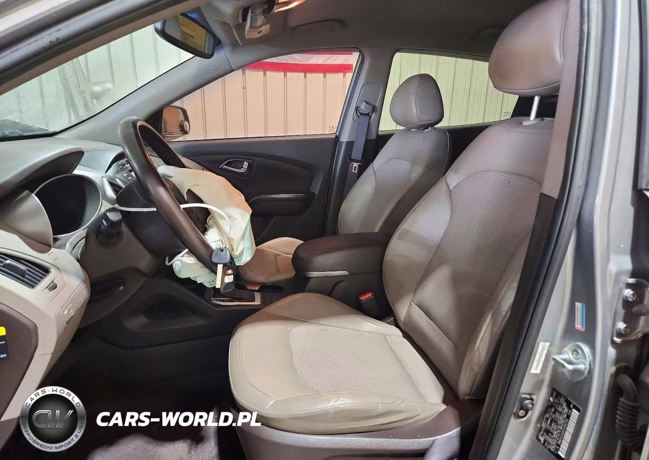 2015 Hyundai Tucson Se VIN:KM8JUCAGXFU044199 - 7