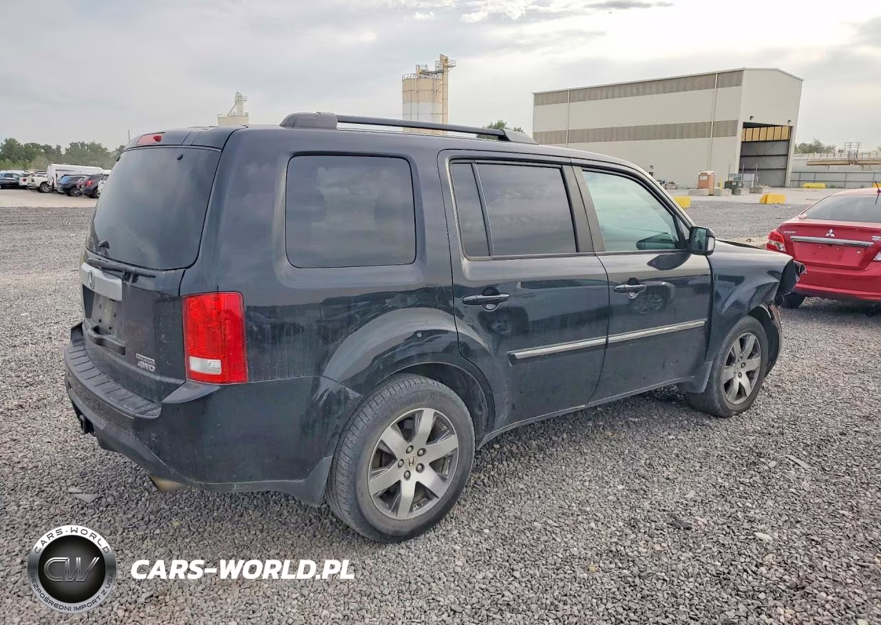 2015 Honda Pilot Touring VIN:5FNYF4H92FB053899 - 3