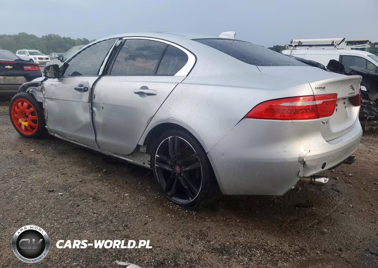 2017 Jaguar Xe Premium VIN:SAJAD4BV0HCP11444 - 2