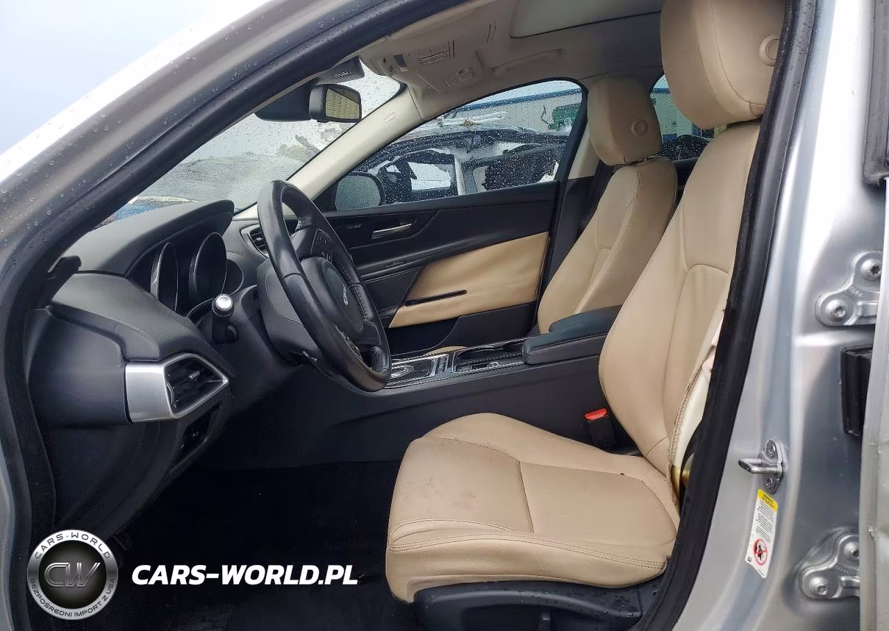 2017 Jaguar Xe Premium VIN:SAJAD4BV0HCP11444 - 7