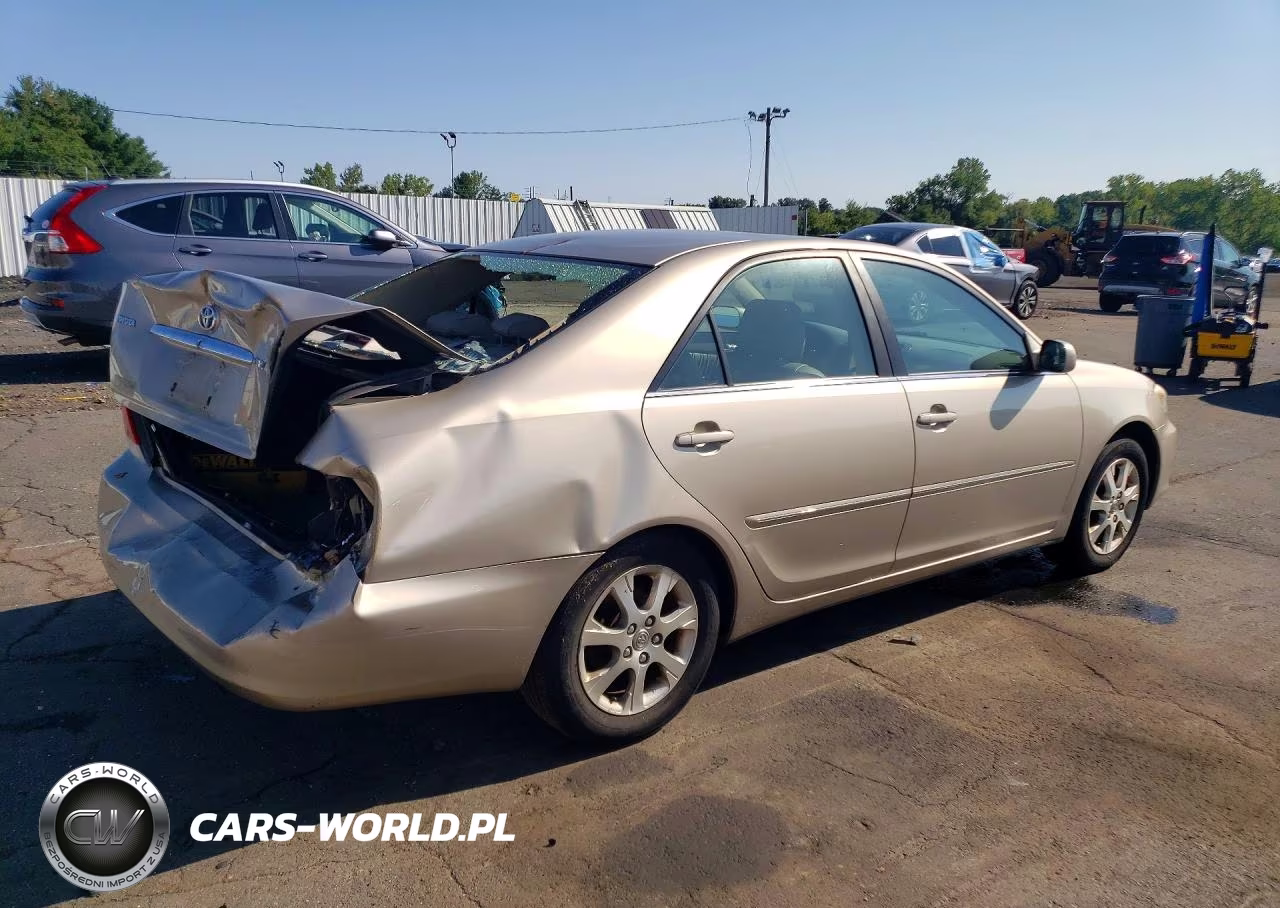 2006 Toyota Camry Xle VIN:JTDBE30K063056184 - 3