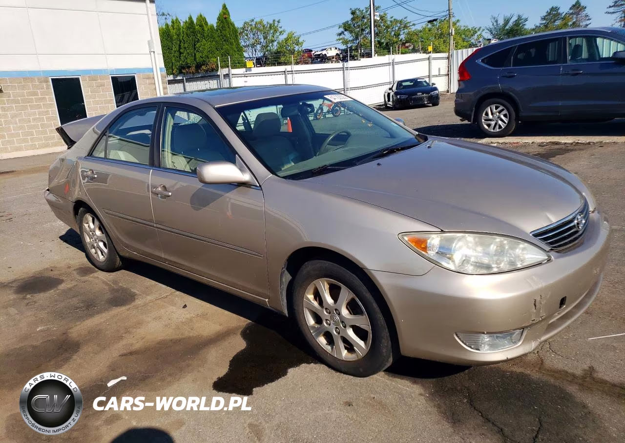 2006 Toyota Camry Xle VIN:JTDBE30K063056184 - 4