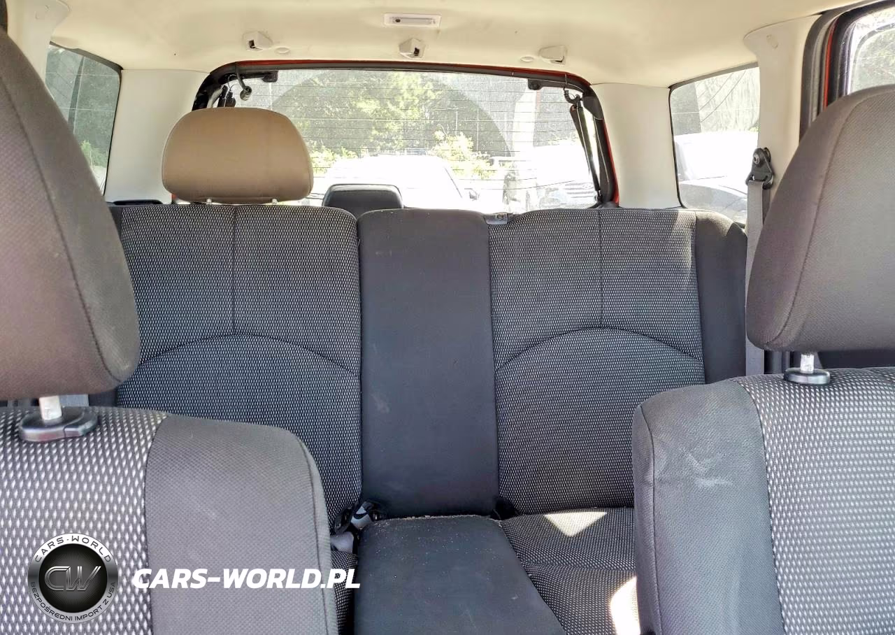 2005 Mazda Tribute S VIN:4F2YZ04185KM31919 - 10