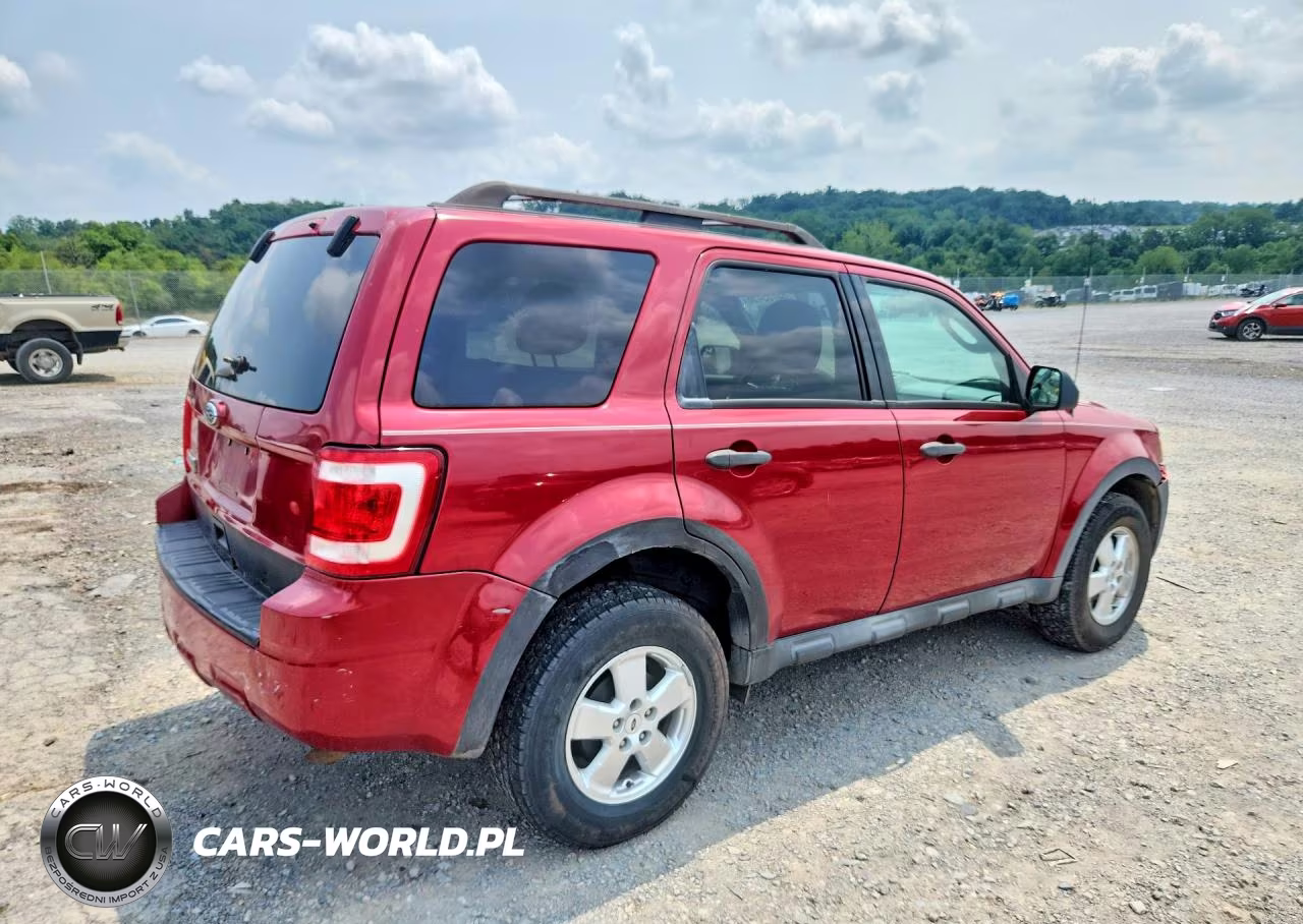 2011 Ford Escape Xlt VIN:1FMCU0D73BKB02663 - 3