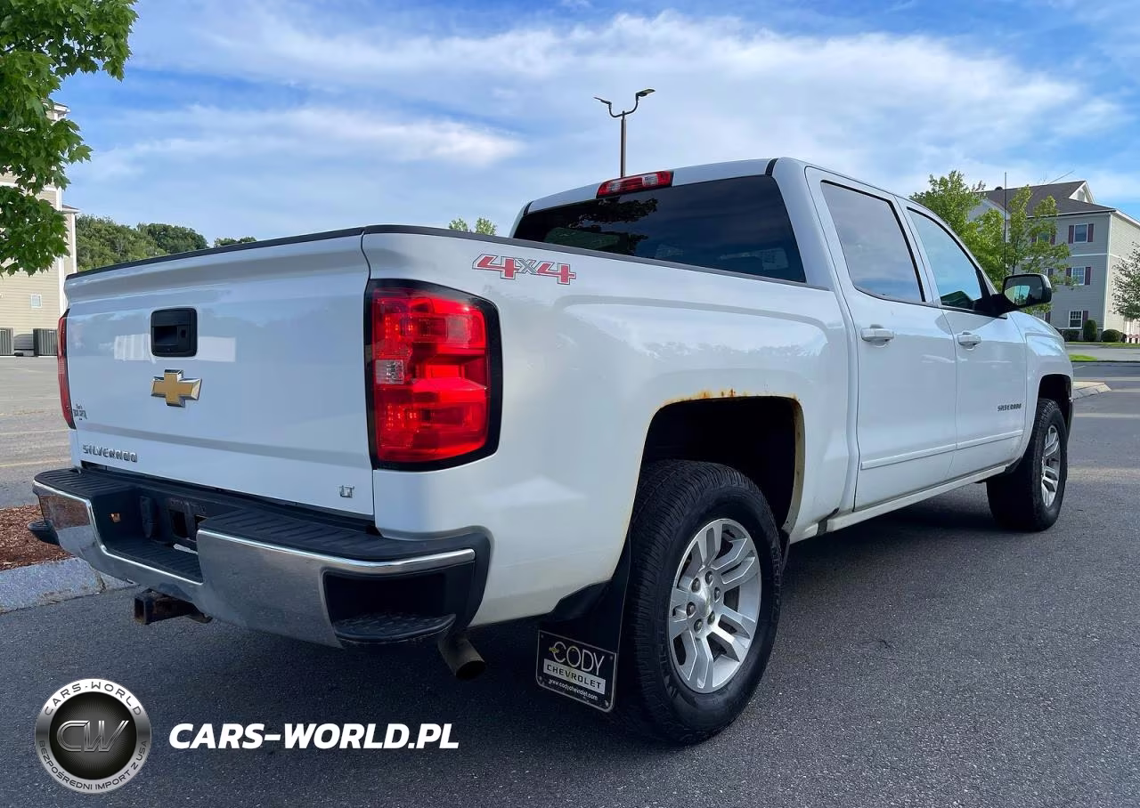 2017 Chevrolet Silverado K1500 Lt VIN:3GCUKREC8HG163585 - 4
