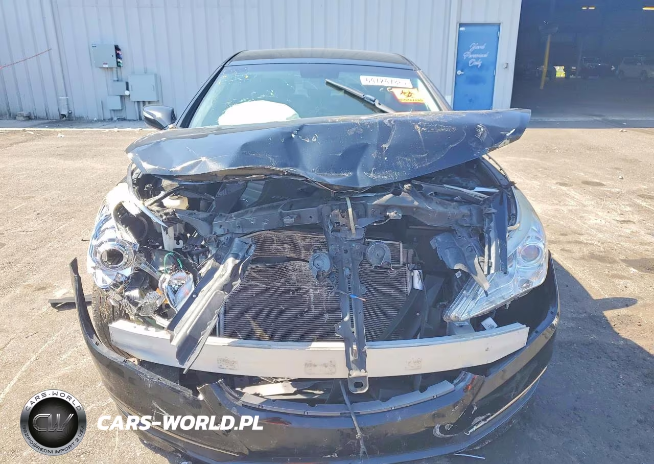 2017 Hyundai Azera Base VIN:KMHFG4JG7HA583323 - 5