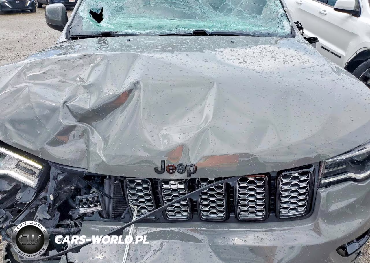 2022 Jeep Grand Cherokee Laredo E VIN:1C4RJFAG1NC150269 - 11