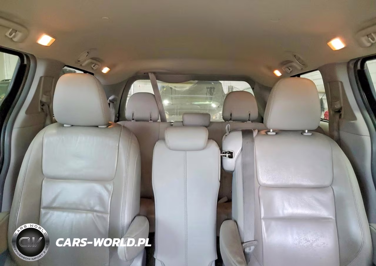 2015 Toyota Sienna Xle 8-Passenger VIN:5TDYK3DCXFS552050 - 10