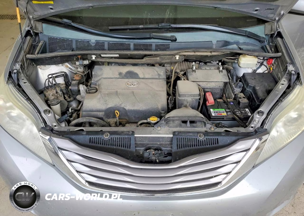 2015 Toyota Sienna Xle 8-Passenger VIN:5TDYK3DCXFS552050 - 12