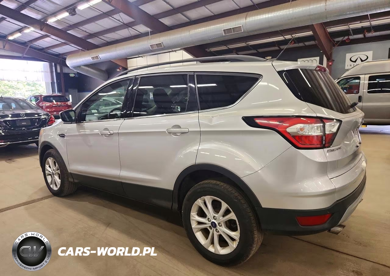 2018 Ford Escape Se VIN:1FMCU9GD2JUA75321 - 2