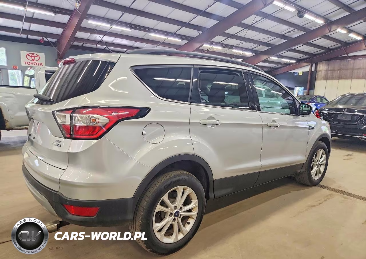 2018 Ford Escape Se VIN:1FMCU9GD2JUA75321 - 3