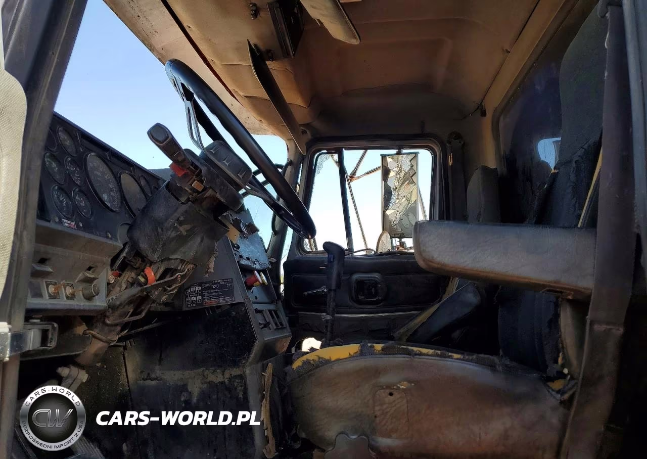 2000 Mack 600 Ch600 VIN:1M2AA14Y3YW126204 - 7