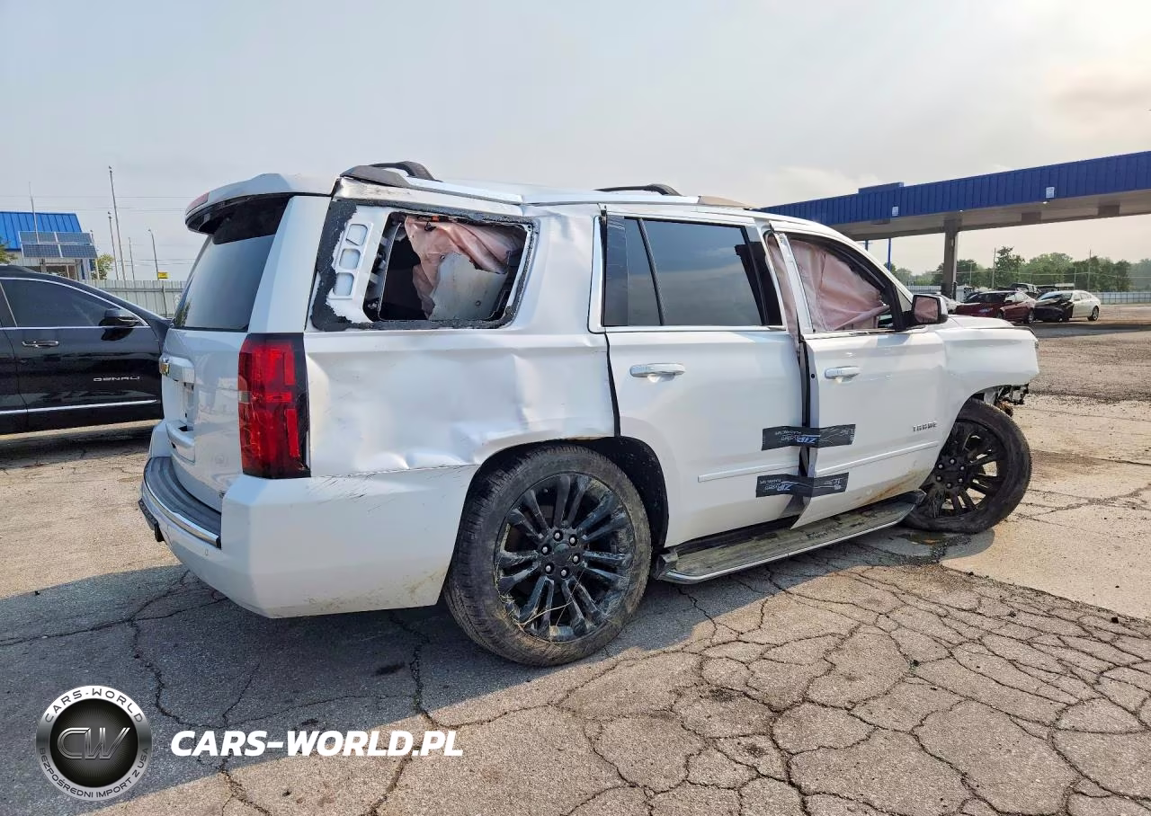 2017 Chevrolet Tahoe K1500 Premier VIN:1GNSKCKC0HR146554 - 3