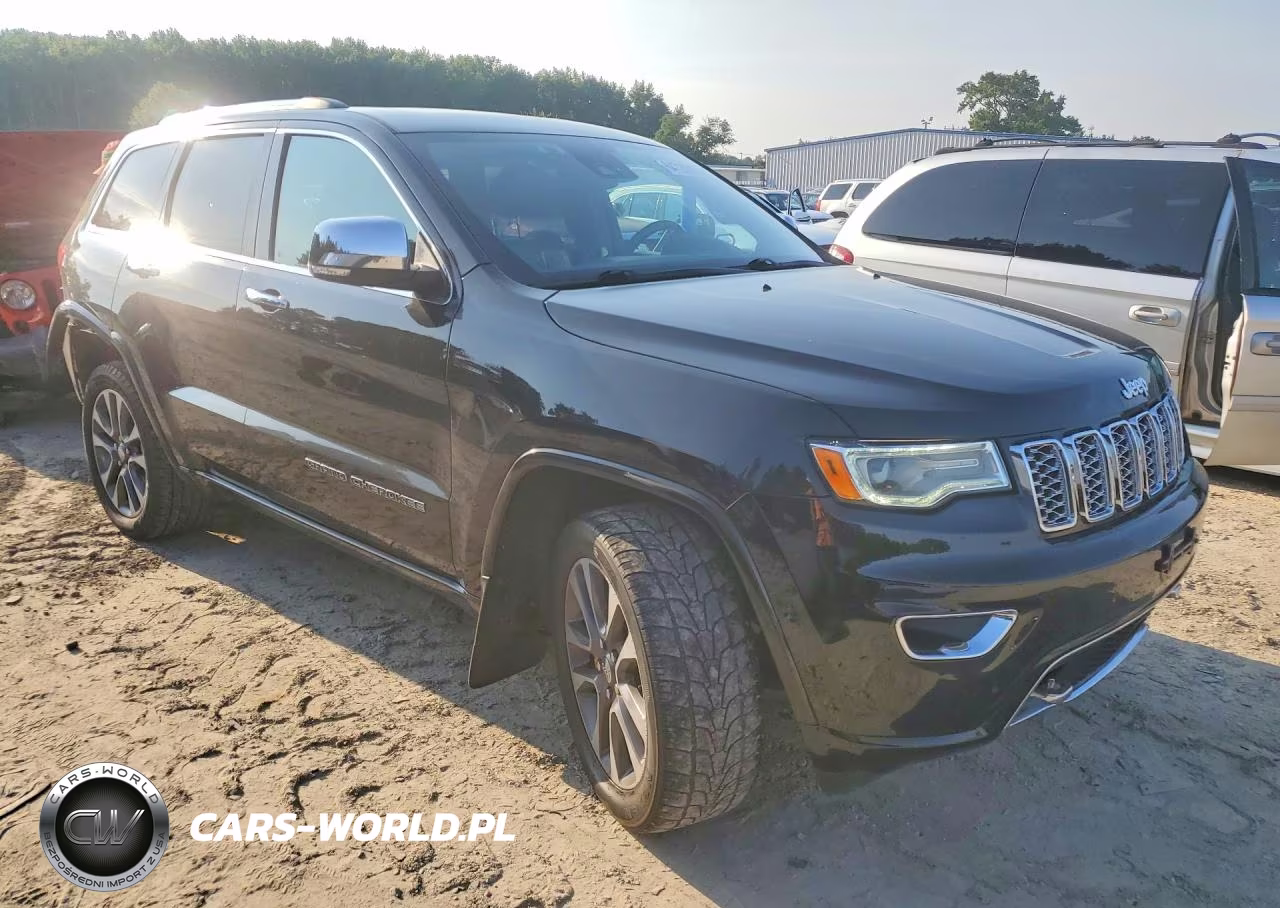 2018 Jeep Grand Cherokee Overland VIN:1C4RJFCG1JC274145 - 4